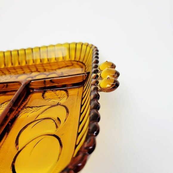 Vintage Indiana Glass Amber Divided Relish Serving Tray Fruits Apple Grapes USA - Picture 3 of 10